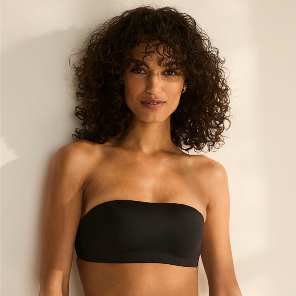 Black Strapless Bandeau Bra